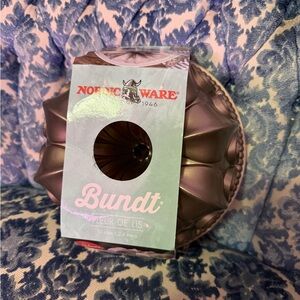 Nordic Ware Bronze Fleur de Lis Bundt Pan